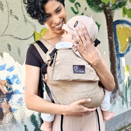 Model Mit Leolin Mini sand und Baby