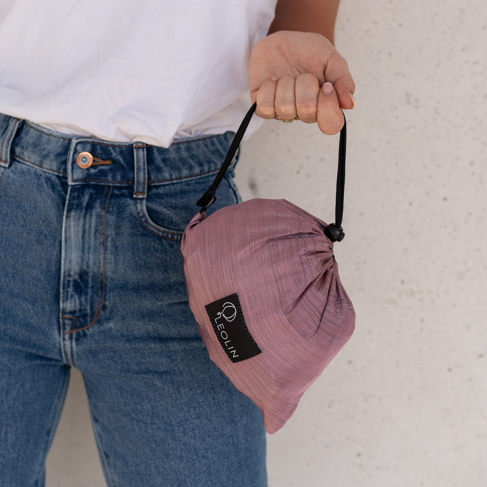 Leolin die leichte Babytrage 415g Gewicht Fallschirmseide Leolin die leichte Babytrage 415g Gewicht Fallschirmseide